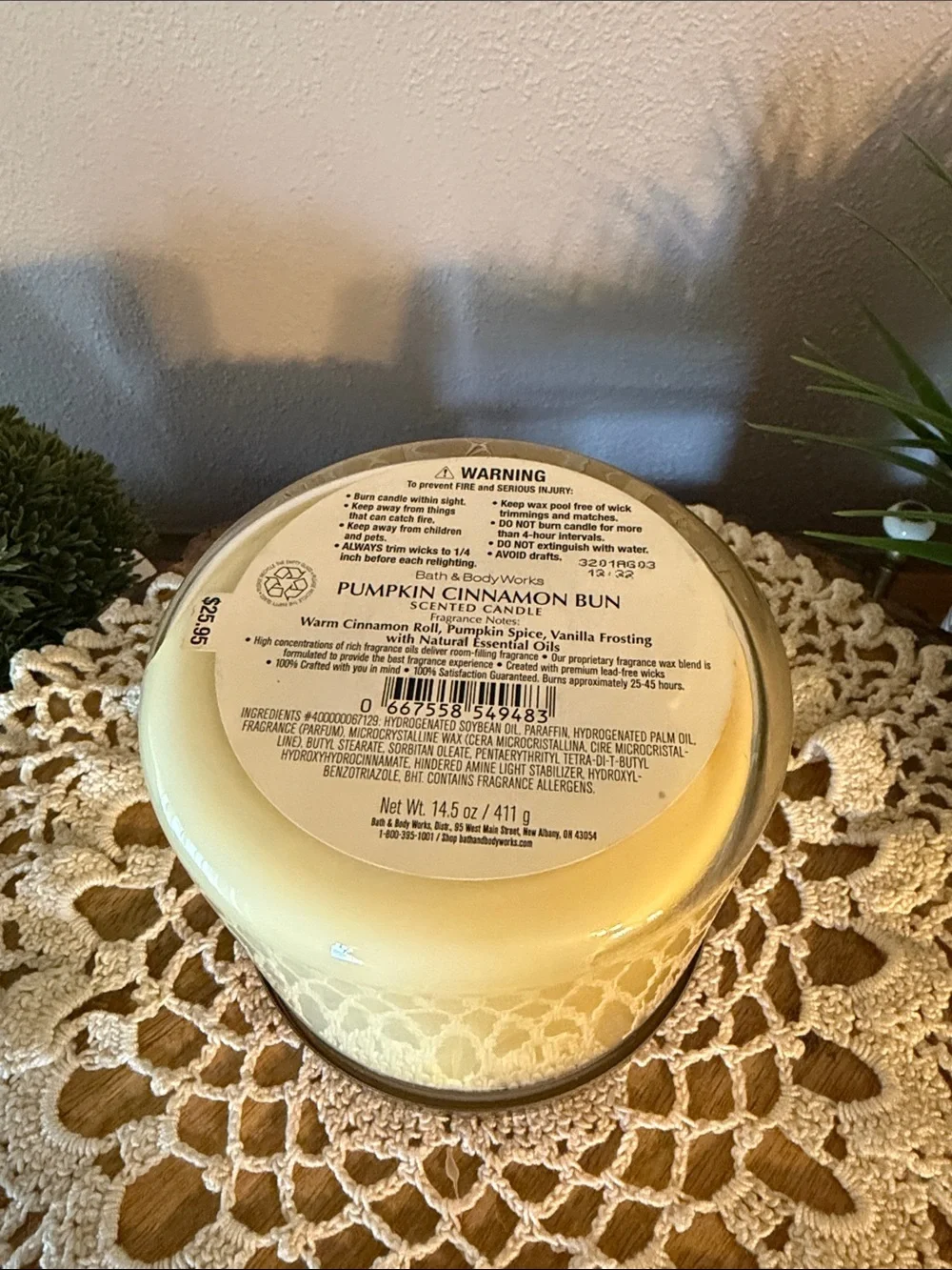 Pumpkin Cinnamon Bun Scented Candle - Cream - Picture 4 of 4